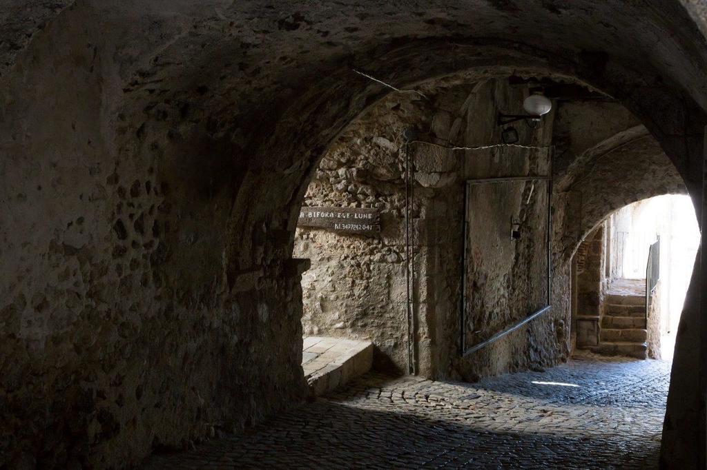 La Bifora E Le Lune Vico Sotto Gli Archi 5 Santo Stefano Di Sessanio Exteriér fotografie