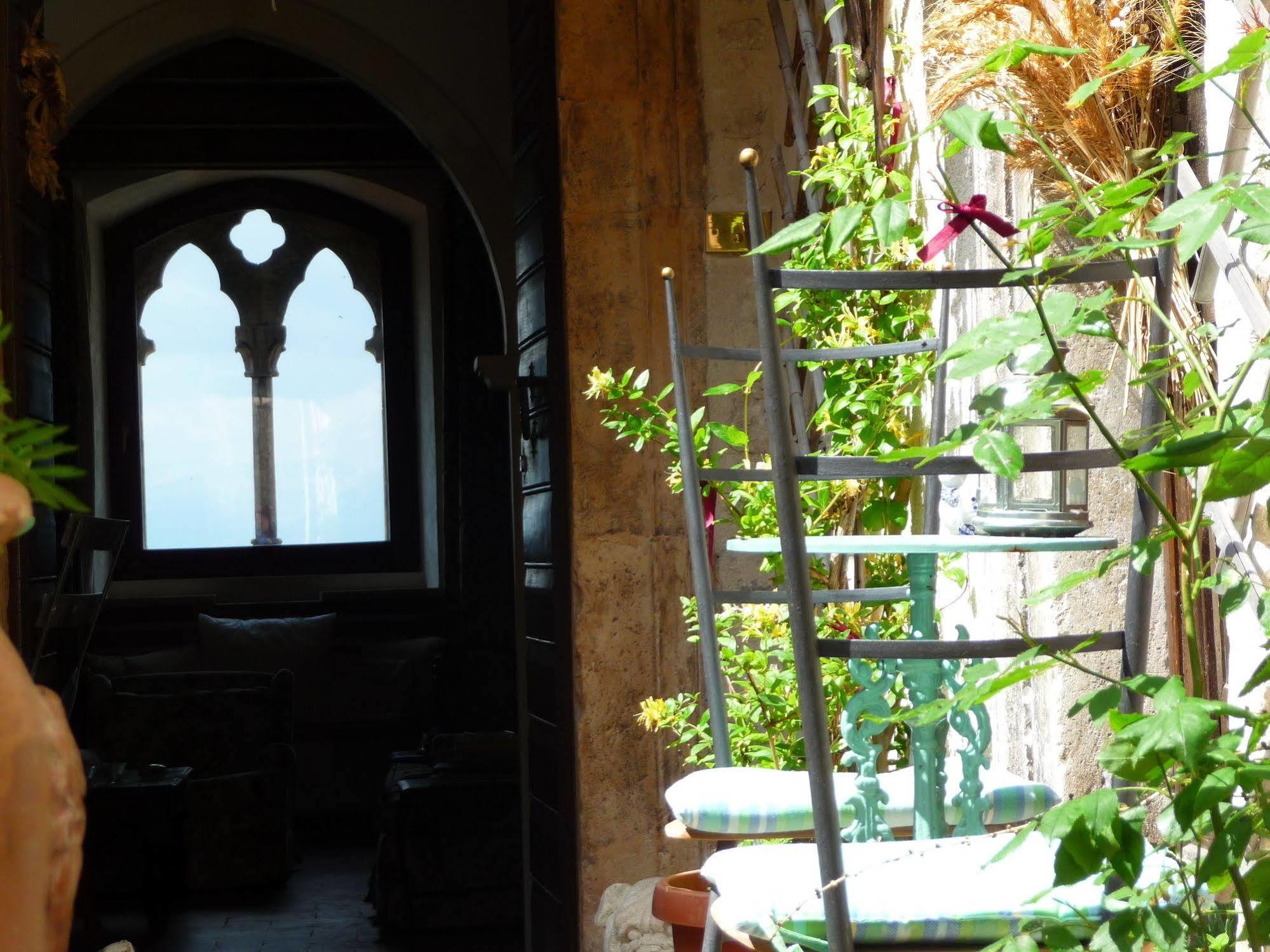 La Bifora E Le Lune Vico Sotto Gli Archi 5 Santo Stefano Di Sessanio Exteriér fotografie